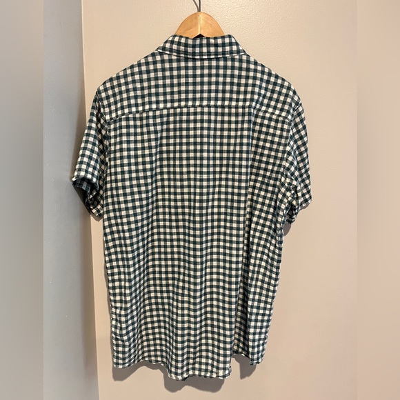 Columbia Men’s Casual Short-sleeve Button Down, size M - Picture 3 of 5